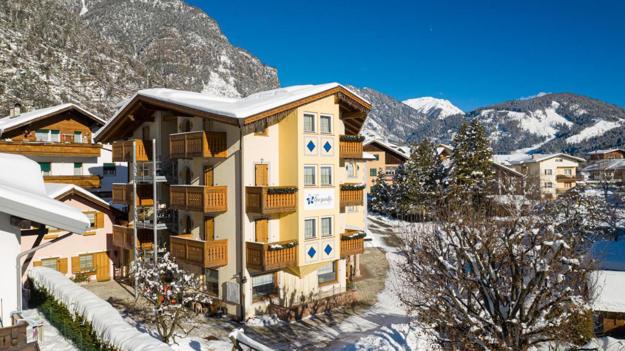 Hotel Genzianella Ziano Di Fiemme Bagian luar foto