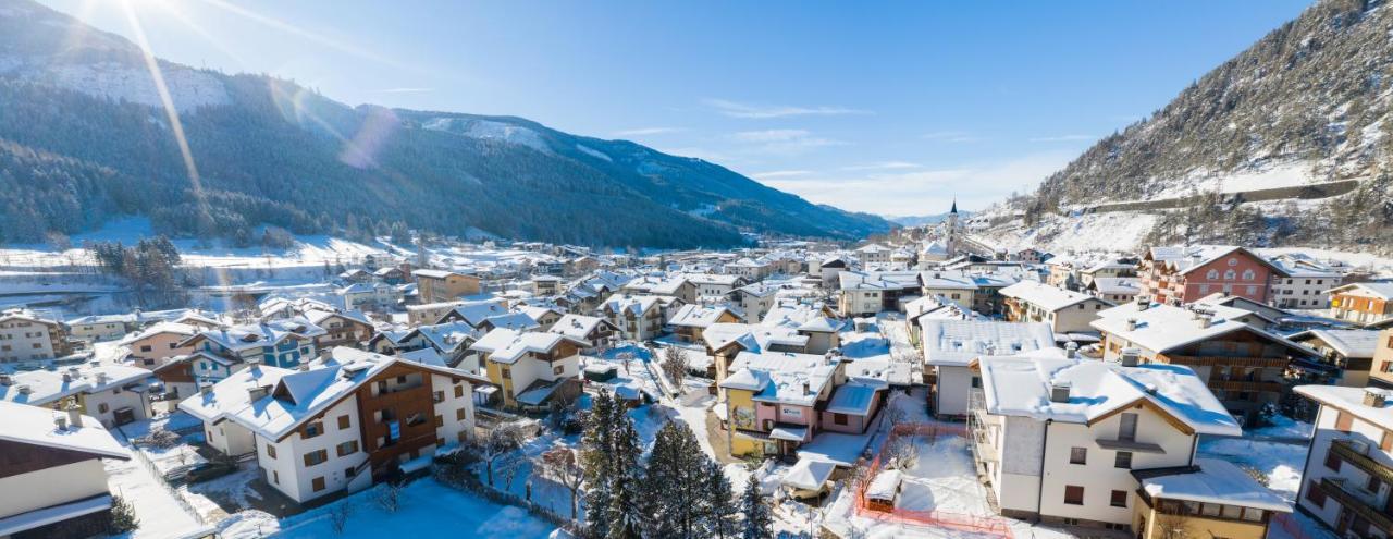 Hotel Genzianella Ziano Di Fiemme Bagian luar foto