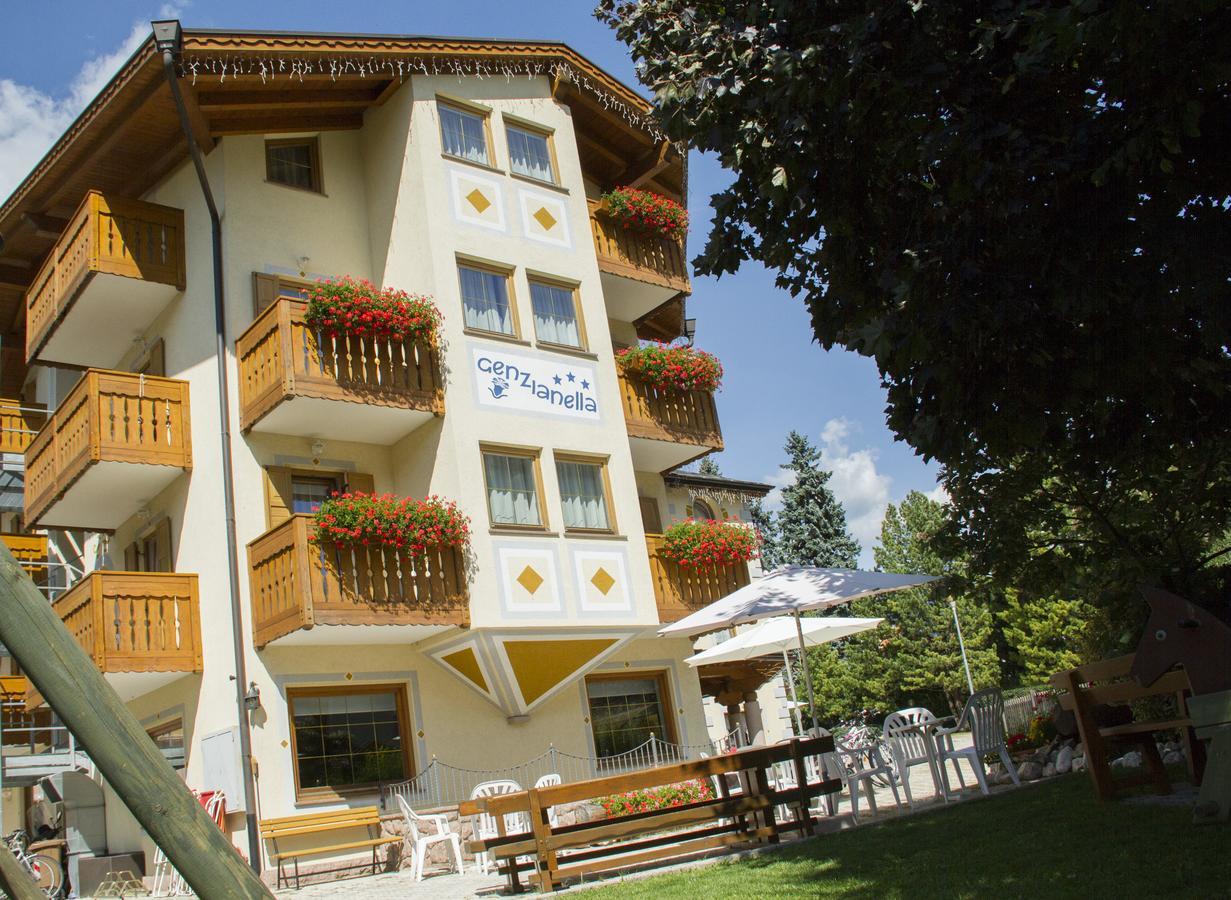 Hotel Genzianella Ziano Di Fiemme Bagian luar foto