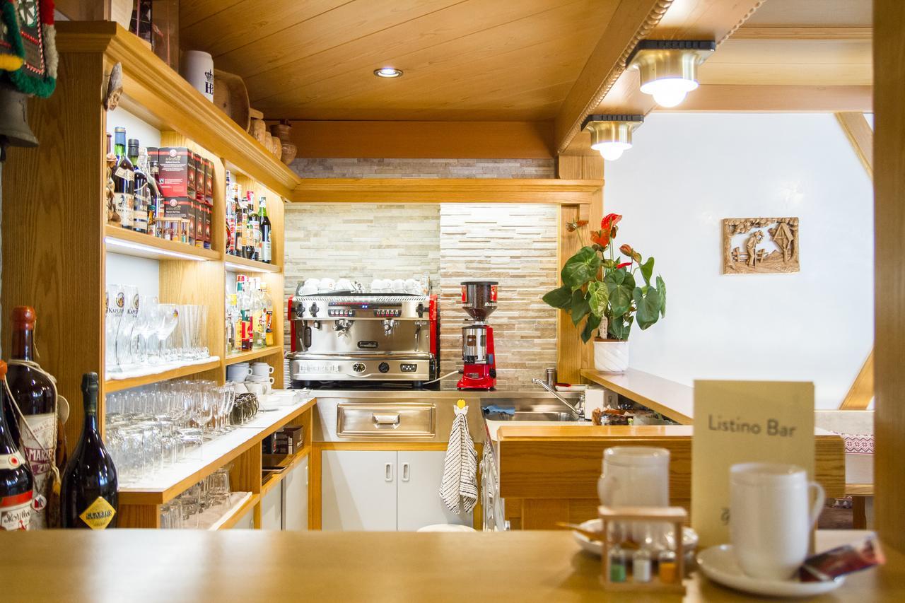 Hotel Genzianella Ziano Di Fiemme Bagian luar foto